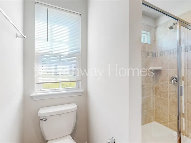 335 Kennerly Center Dr — Photo 11