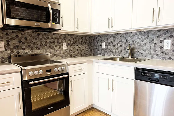 Rented by B & L Management | media 23