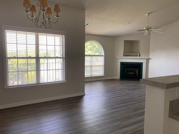 933 Scholastic Ct
