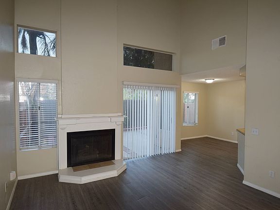 2nd image of 11804 Aurora Ct