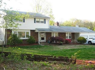 555 Natick Ave, Cranston, RI 02921