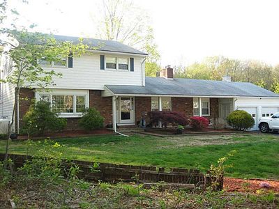 555 Natick Ave, Cranston, RI, 02921
