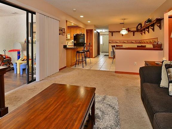 3rd image of 1337 Voltaire St
