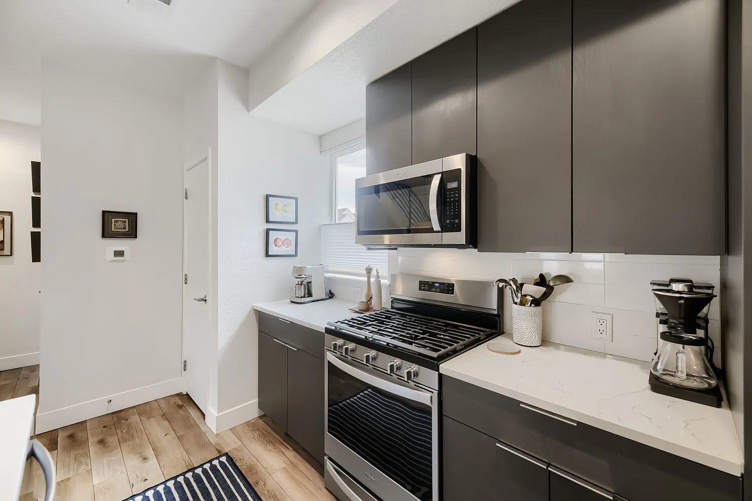 2 bed, 1308 sqft, $2,800 — Photo 2