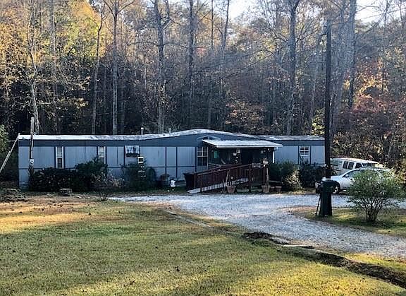 3rd image of 212 Elliott Ct