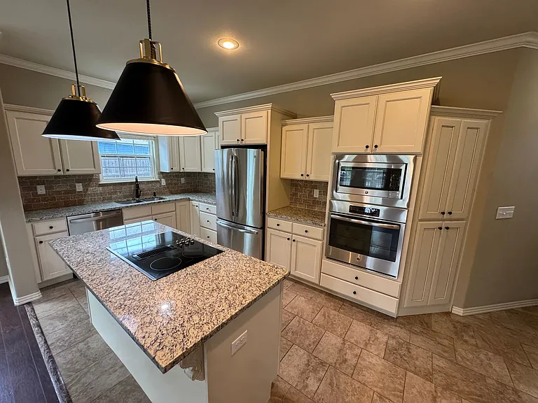 626 N Tennyson Ln — Photo 4