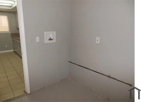 1117 E Tucker St #C — Photo 5