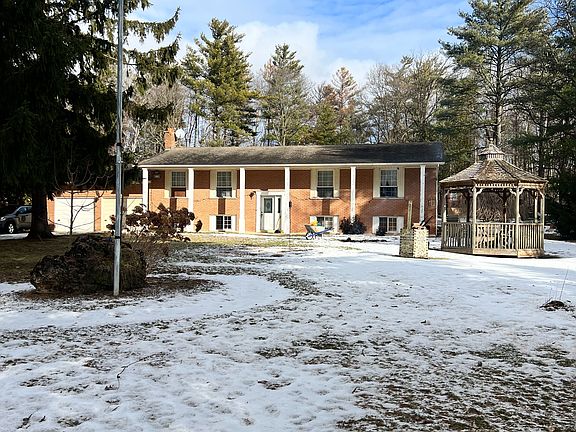 2nd image of 7401 McNiven Rd