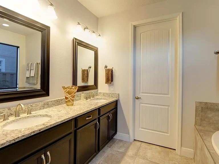 3041 Casterton Dr — Photo 18