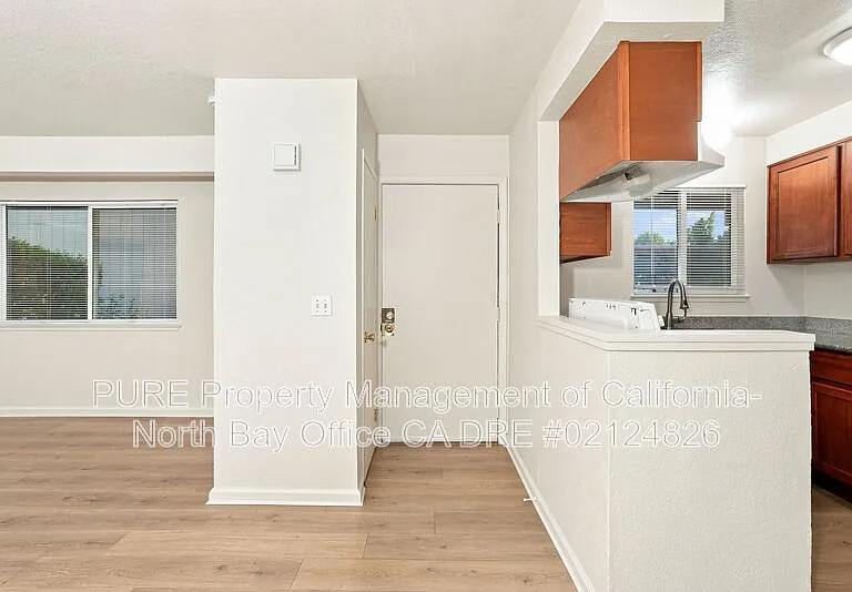 311 Jesse Ray Pl — Photo 4