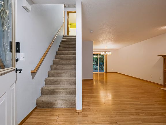 4th image of 3929 SE 117th Pl