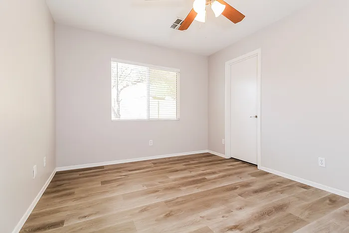 22834 W Mohave St — Photo 6
