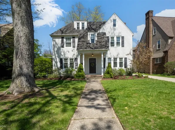 15715 Chadbourne Rd, Shaker Heights, OH 44120