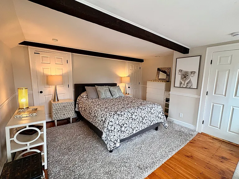 77 Pleasant St #5 — Photo 7