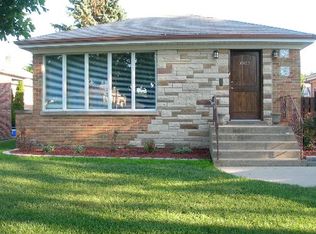 6923 W Birchwood Ave, Niles, IL 60714