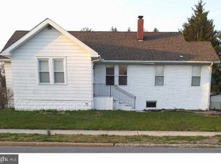 23 Deptford Rd, Glassboro, NJ 08028