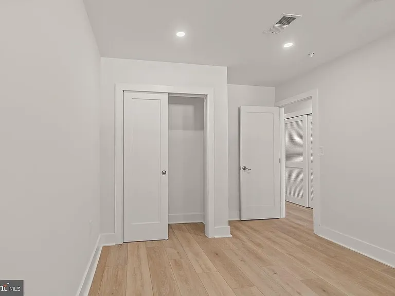 253 N 3rd St #33 — Photo 9