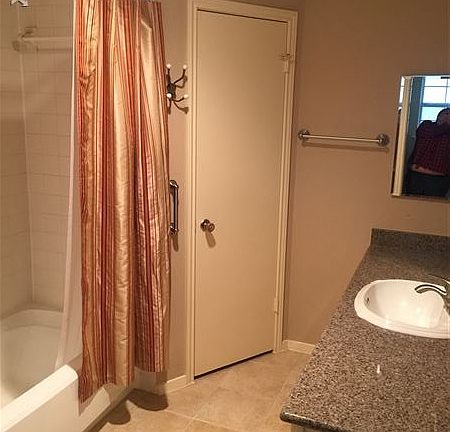 2nd image of 12204 Shropshire Blvd