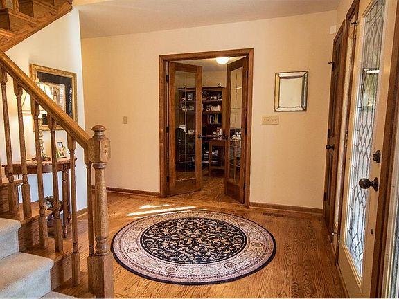 4th image of 1527 High Hollow Dr