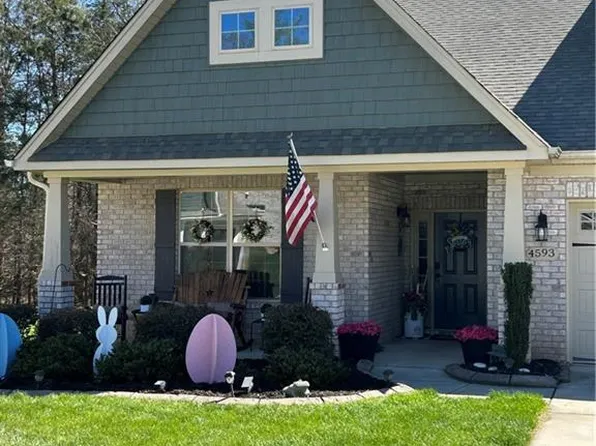 4593 Olivine Ln, Pfafftown, NC 27040