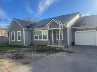 603B S Hillcrest St, Pleasant Hill, MO 64080