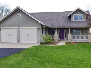 7792 Schurch Rd, Barneveld, WI 53507