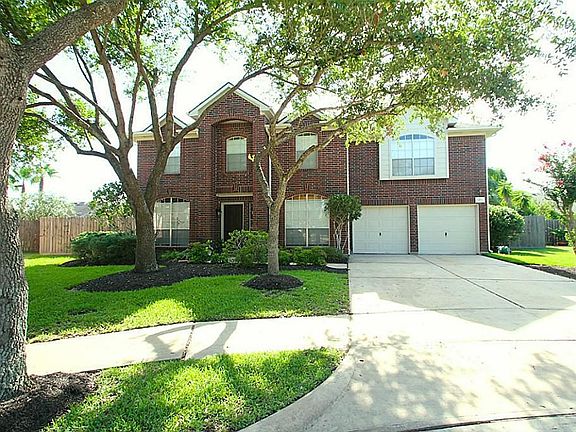 2nd image of 307 Summer Haven Ct