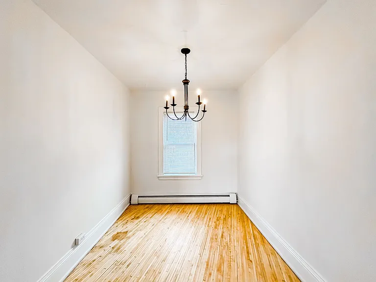 2121 Hennepin Ave S — Photo 24