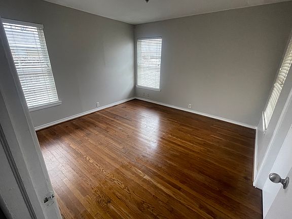4th image of 717 Downing Dr