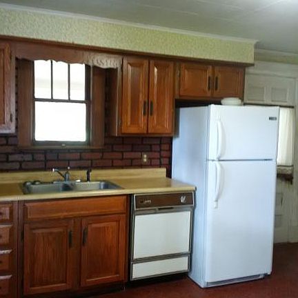 4th image of 170 North Street