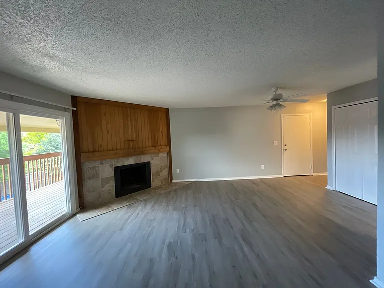 4015 Stonedike Dr — Photo 7