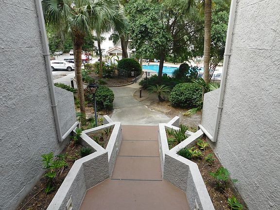 2nd image of 70 Paddleboat Ln #203C
