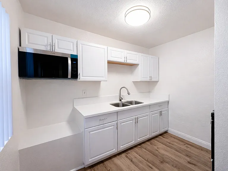 1234 N. Berendo — Photo 10