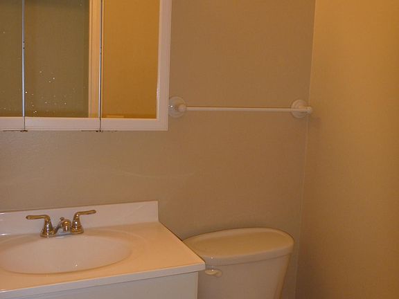 4th image of 3725 W 95th Pl