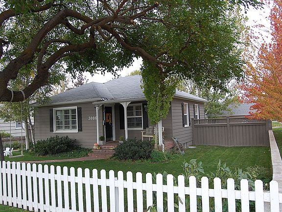 2nd image of 3086 S Kenwood St