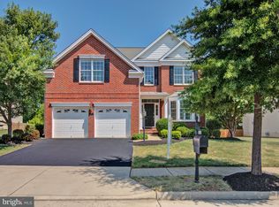 5771 Waterloo Bridge Cir, Haymarket, VA 20169