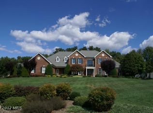 3415 Oakton Chase Ct, Herndon, VA 20171