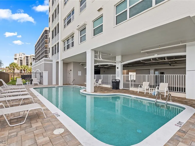 9577 Gulf Shore Dr #703 — Photo 31