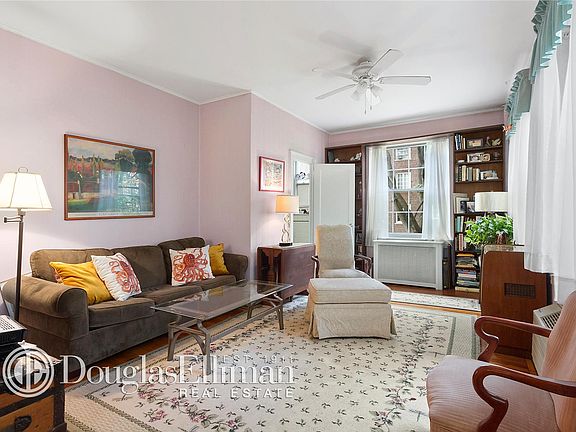 4th image of 3528 77th St APT 21