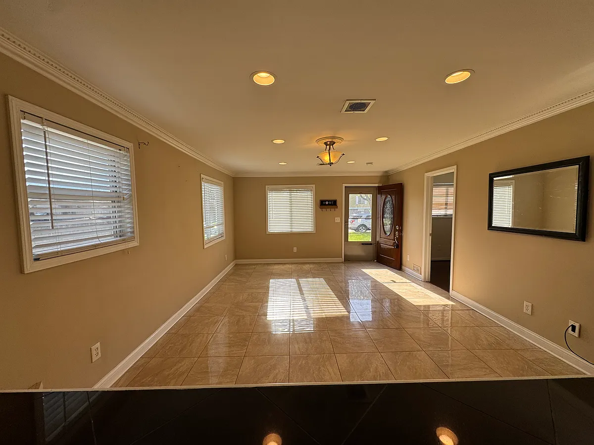 Building Photo - 37134 Saint Joseph Dr