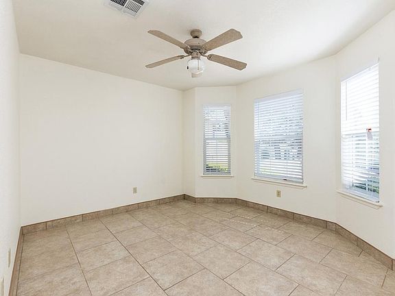 5th image of 2357 Saturn Cir #A