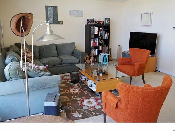 3rd image of 15 Crescent Cir