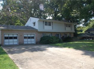 1213 Covington Rd, Colonial Heights, VA 23834