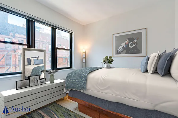 Rented by Anchor Associates | media 25