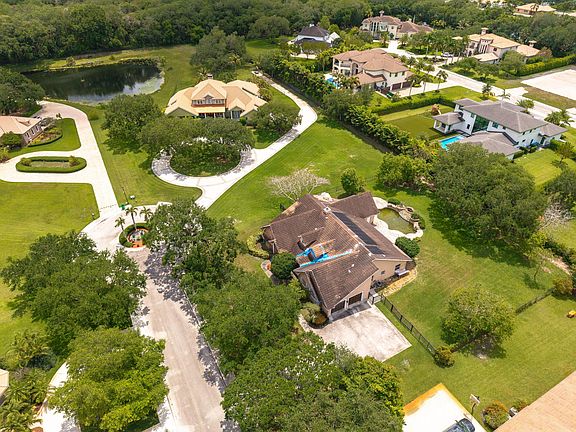 3rd image of 13360 SW 36th Court