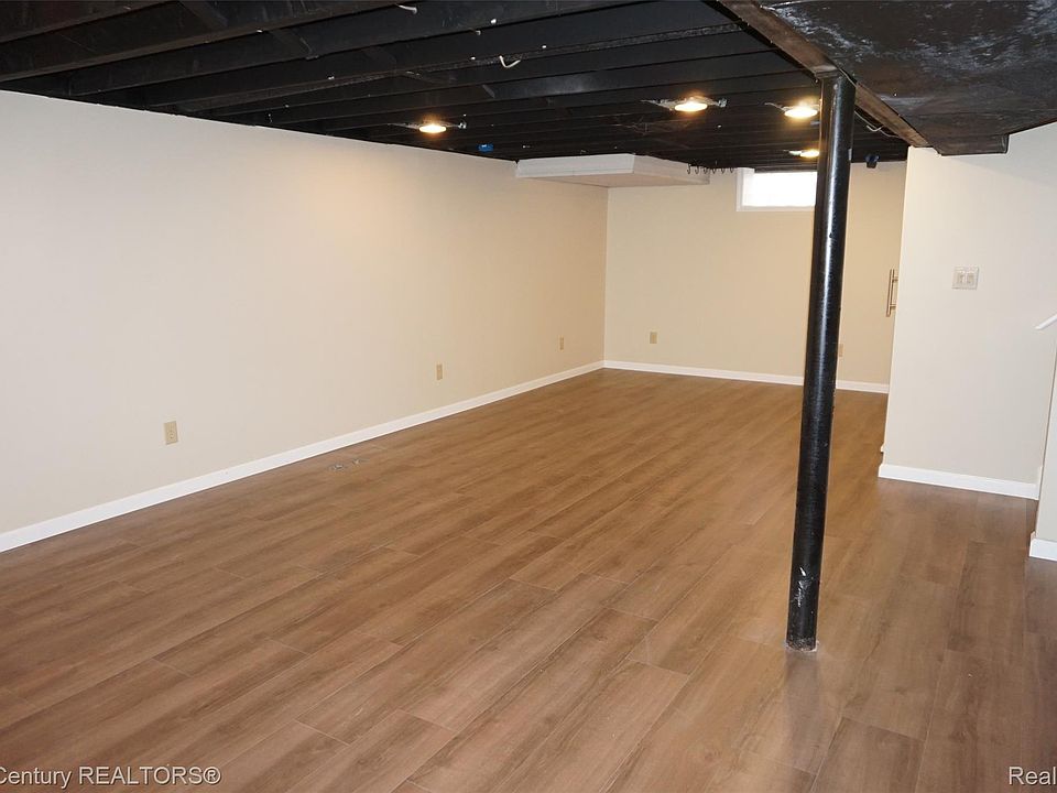 28102 Brush St, photo 14