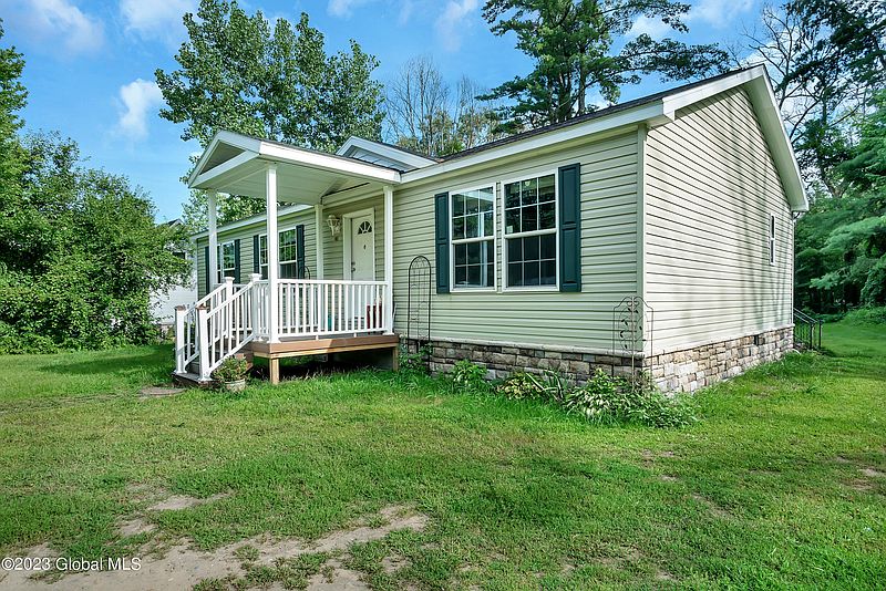 3rd image of 239 Northline Road
