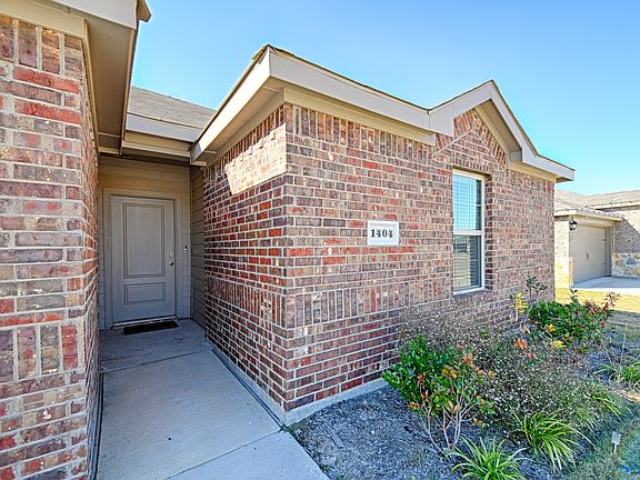 3rd image of 1404 Barnwood Ln