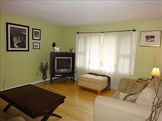 4th image of 465 Kelley Ln