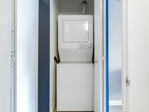 535 West 23rd Street image 5 of 12